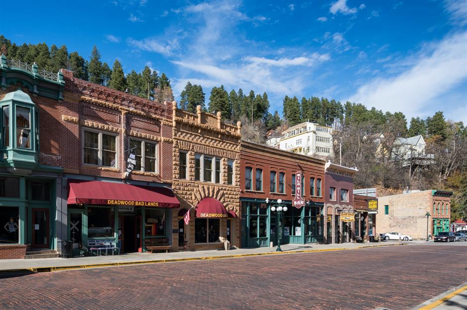 Foxglove Hollow main street, the town Jonas traveled to find answers